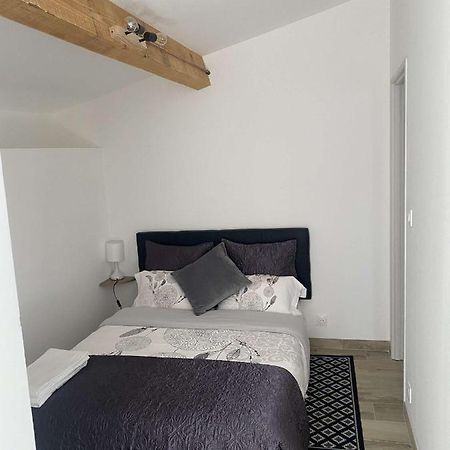 Bel Appartement Au Coeur Du Village De Sartene Εξωτερικό φωτογραφία